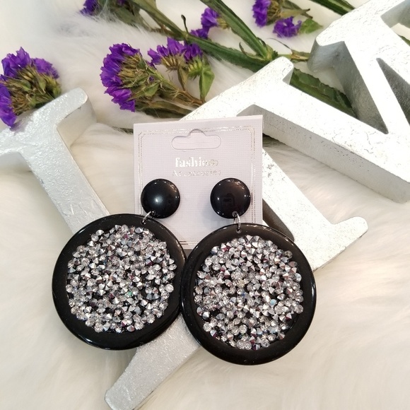 Silver rhinestone circle earring - Picture 1 of 3